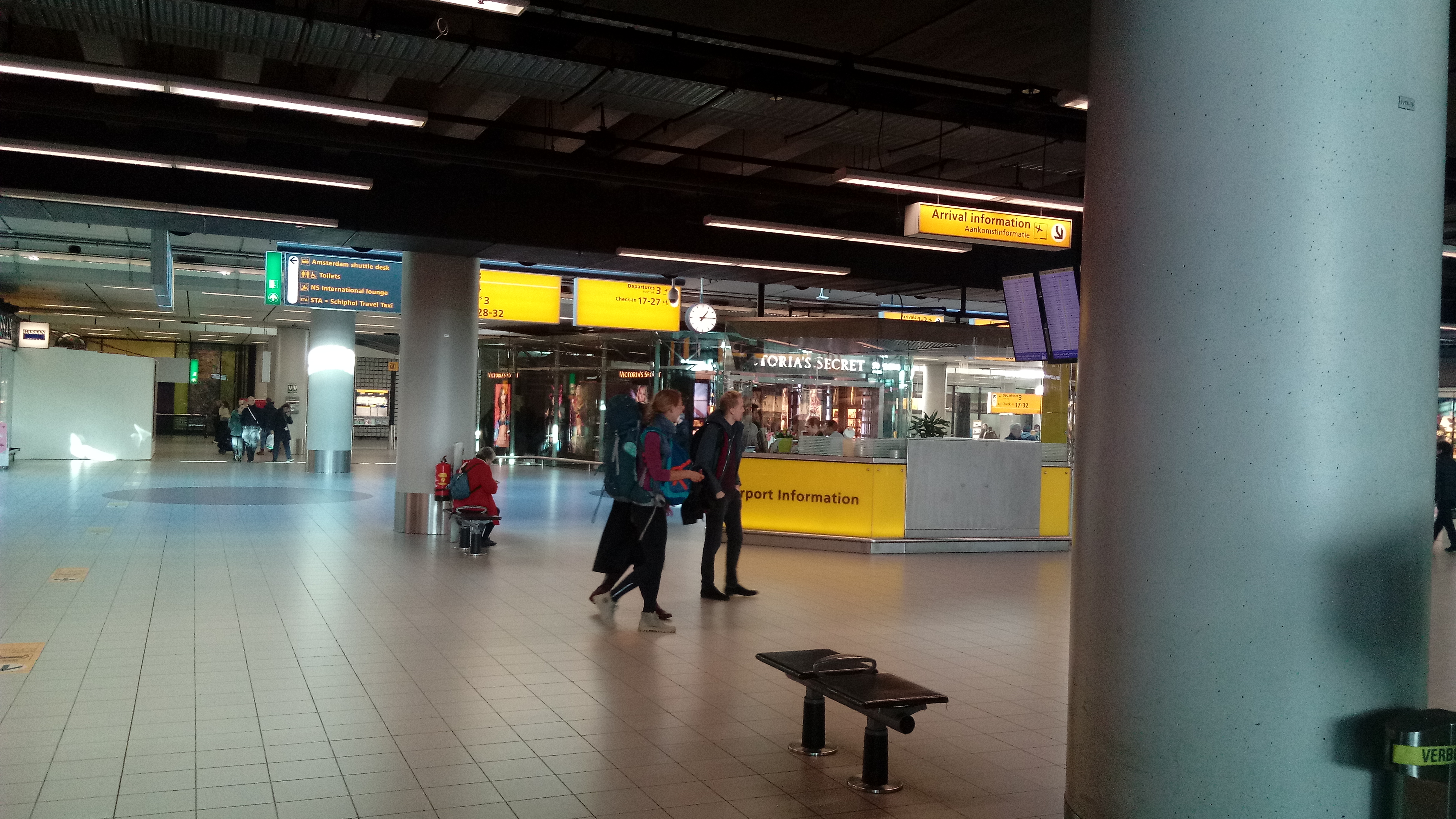 File Interior Of The Schiphol International Airport 2019 70 Jpg