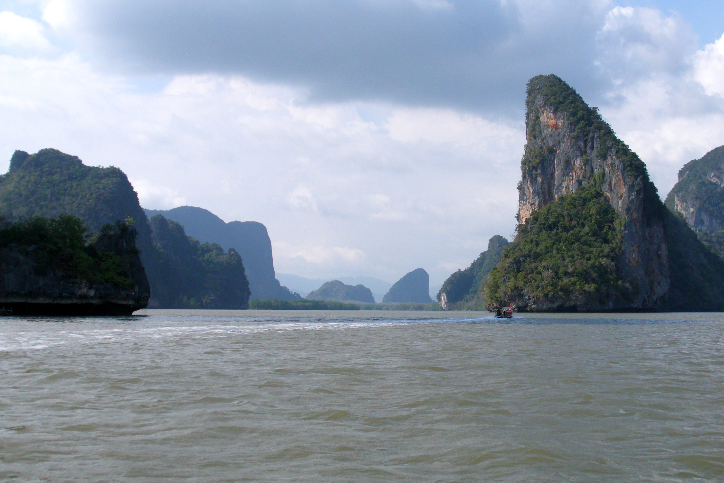 File Limestone Karst Landscape Of Phang Nga Bay Thailand Jpg Wikimedia Commons