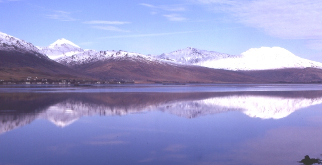 File:Loch Carron - geograph.org.uk - 8247.jpg