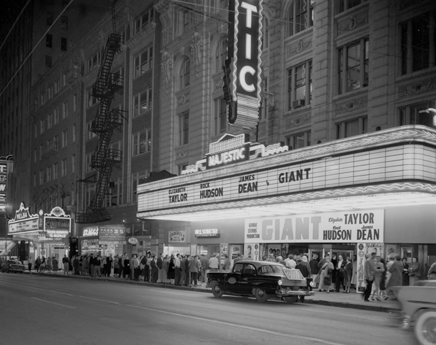 File:Majestic-Theater-Dallas TX 1950.png