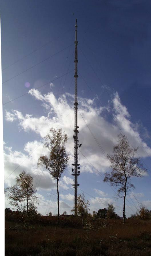 Antenne-relais de téléphonie mobile — Wikipédia