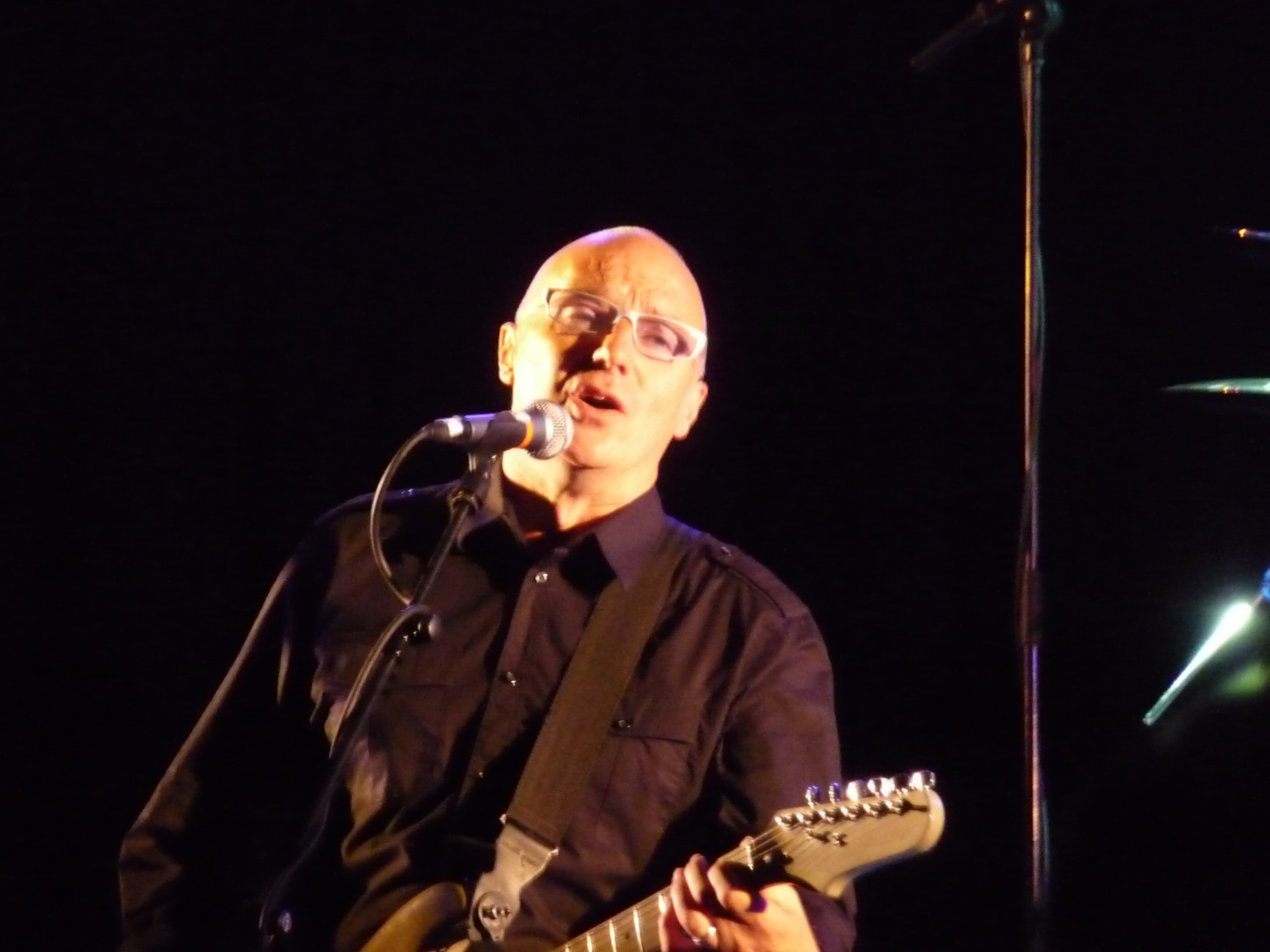 File:Midge Ure Duisburg 2009.jpg - Wikimedia Commons