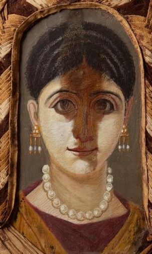 File:Mummy with Fayum portrait, 130-140 AD, Hawara - crop.jpg