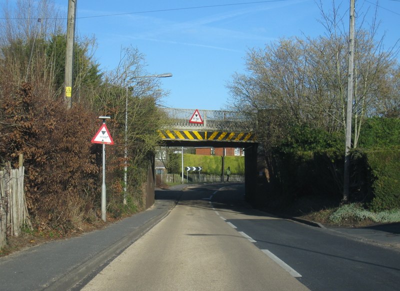 File:Oakley Lane   - Wikimedia Commons