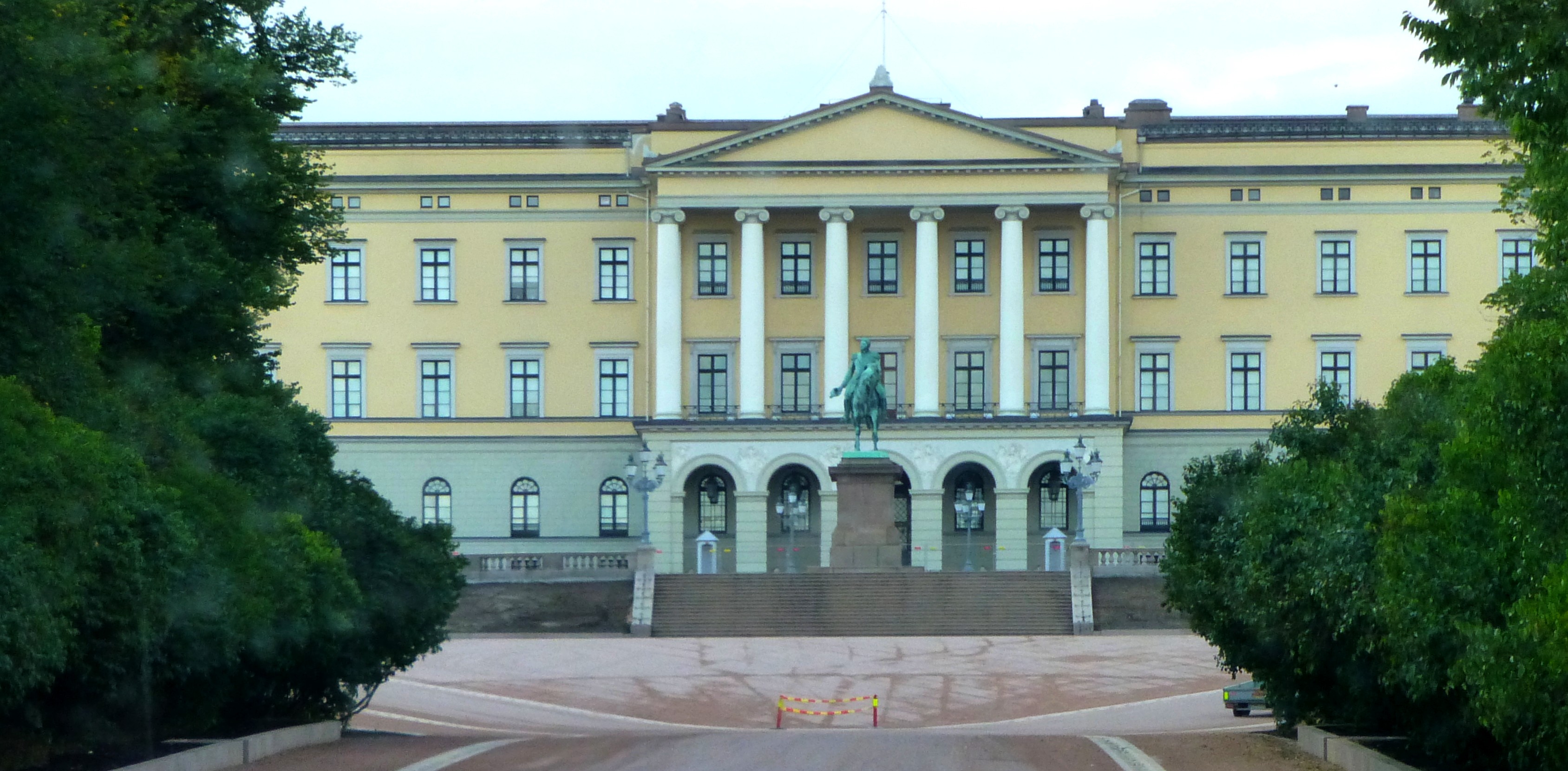 File Oslo Konigliches Schloss Det Kongelige Slott Panoramio Jpg Wikimedia Commons