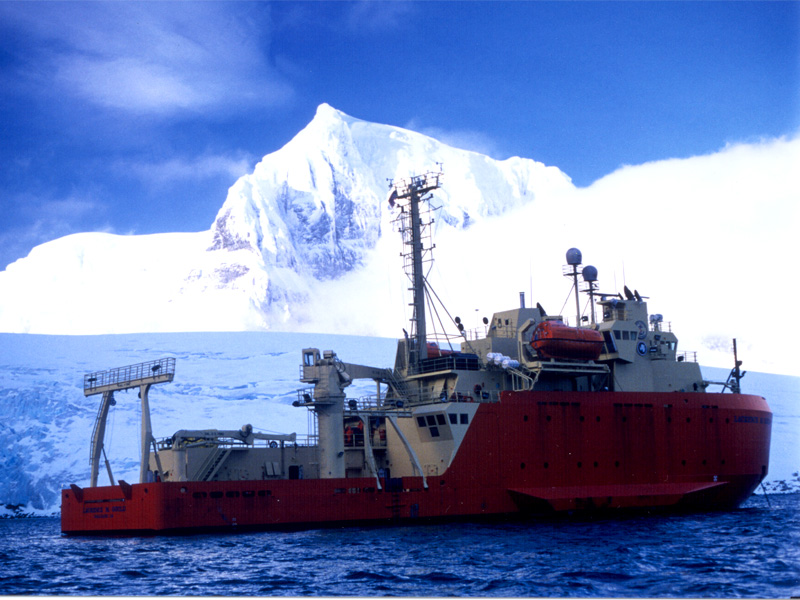 File:Research vessel Laurence M. Gould.jpg