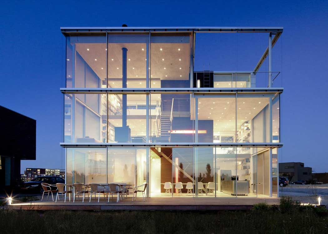 A Transparent House