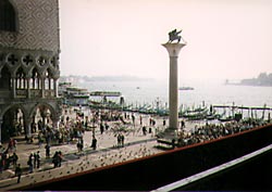 Venedig, Blick auf Wahrzeichen (Löwe)