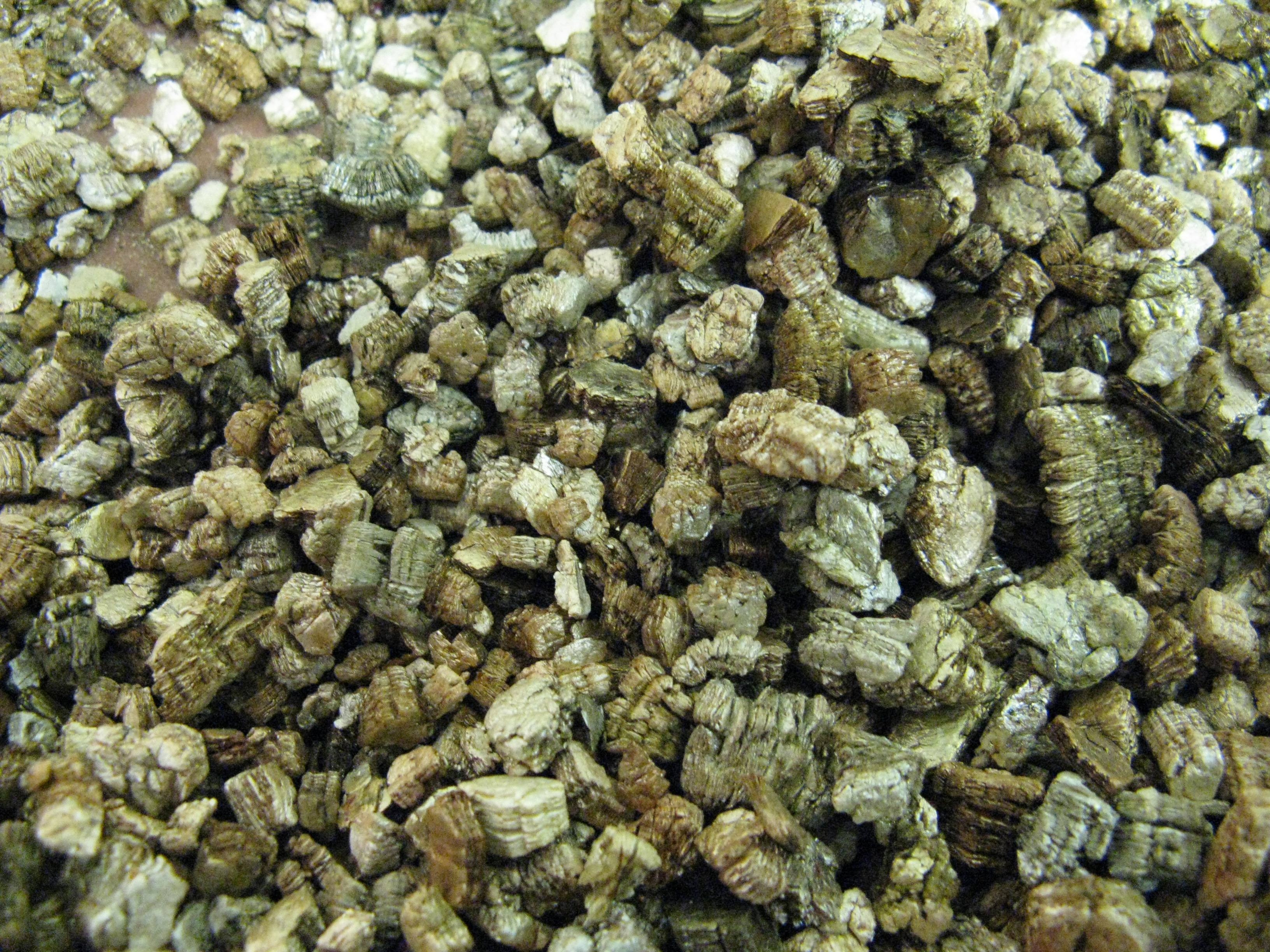 Vermiculite - Simple English Wikipedia, the free encyclopedia