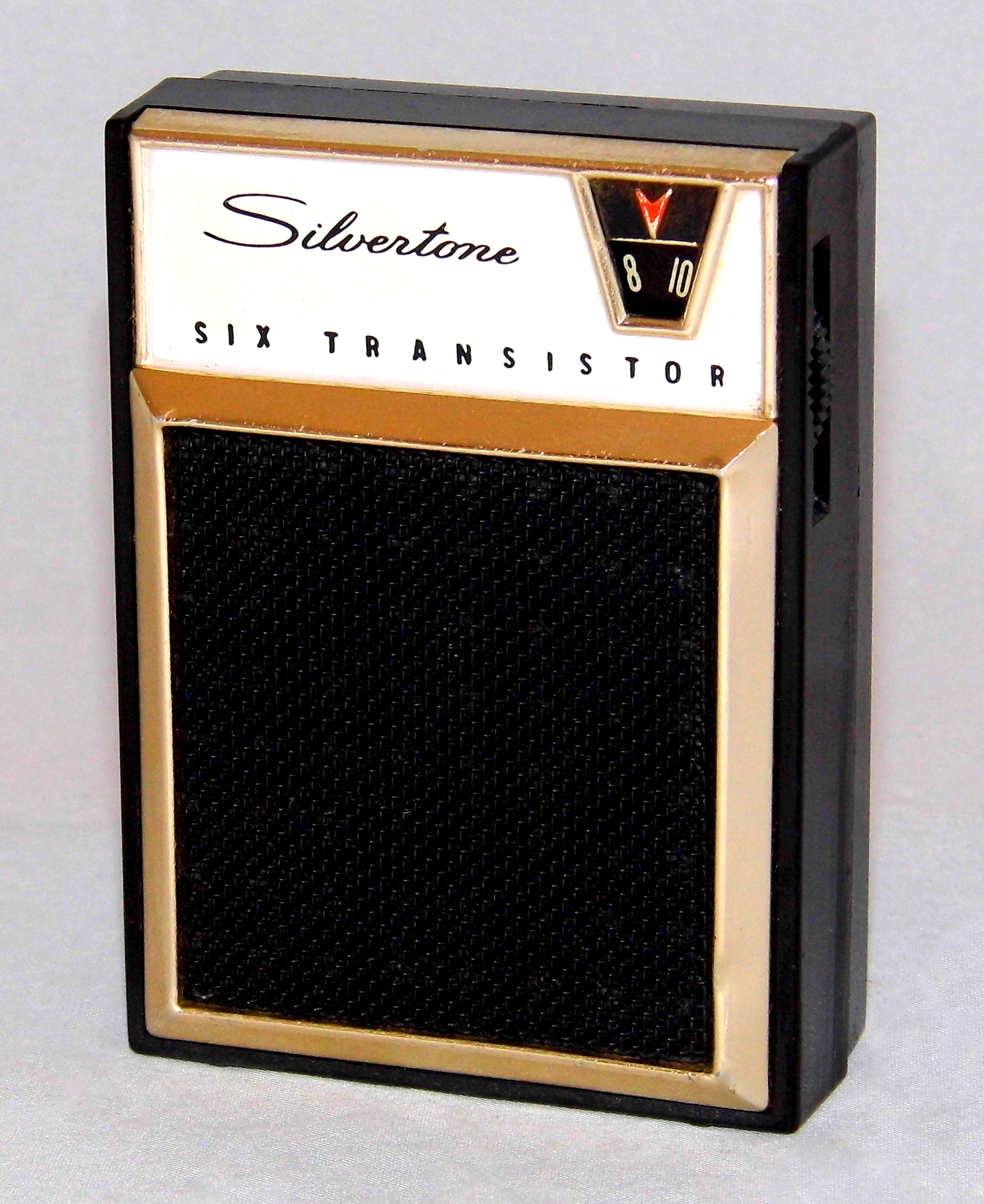 File:Vintage Silvertone Transistor Radio, Model 2205, AM Band Only 