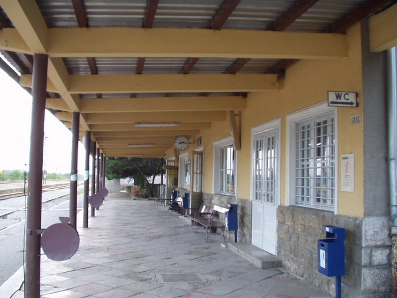 File:Vrbovec - Train Station No Passengers - panoramio.jpg