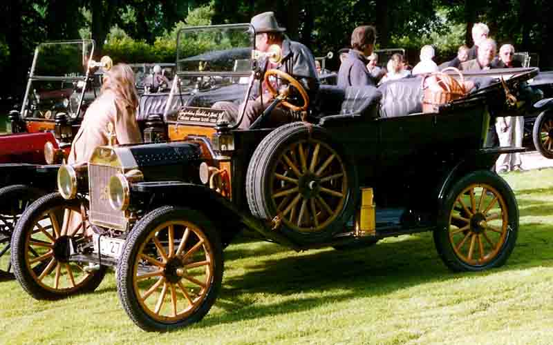 File:1914 Ford Model T Touring 4.jpg