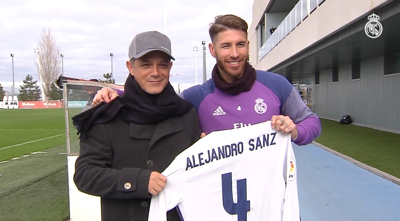 Alejandro Sanz visitó la Ciudad Real Madrid