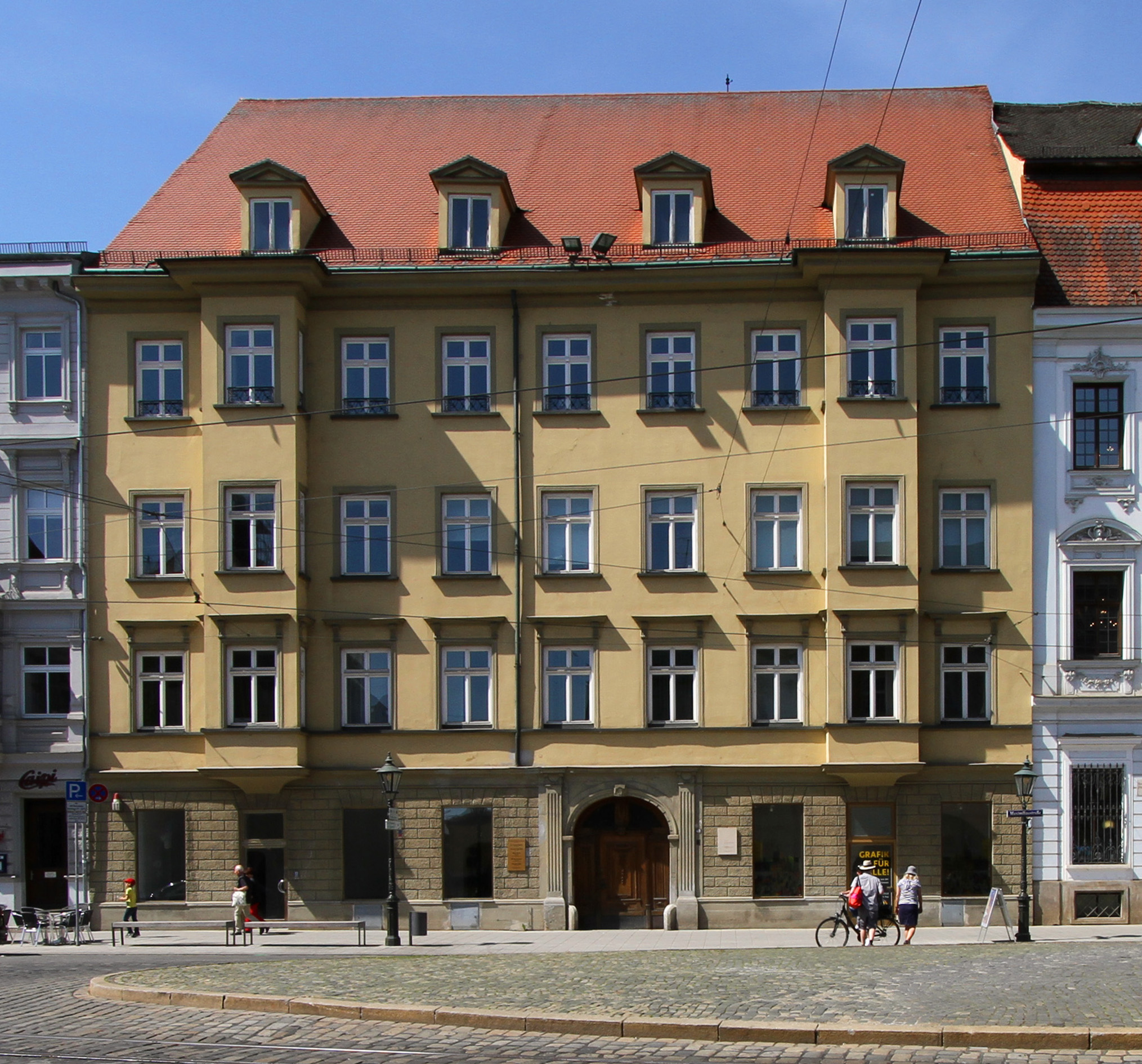 Maximilianstraße in Augsburg