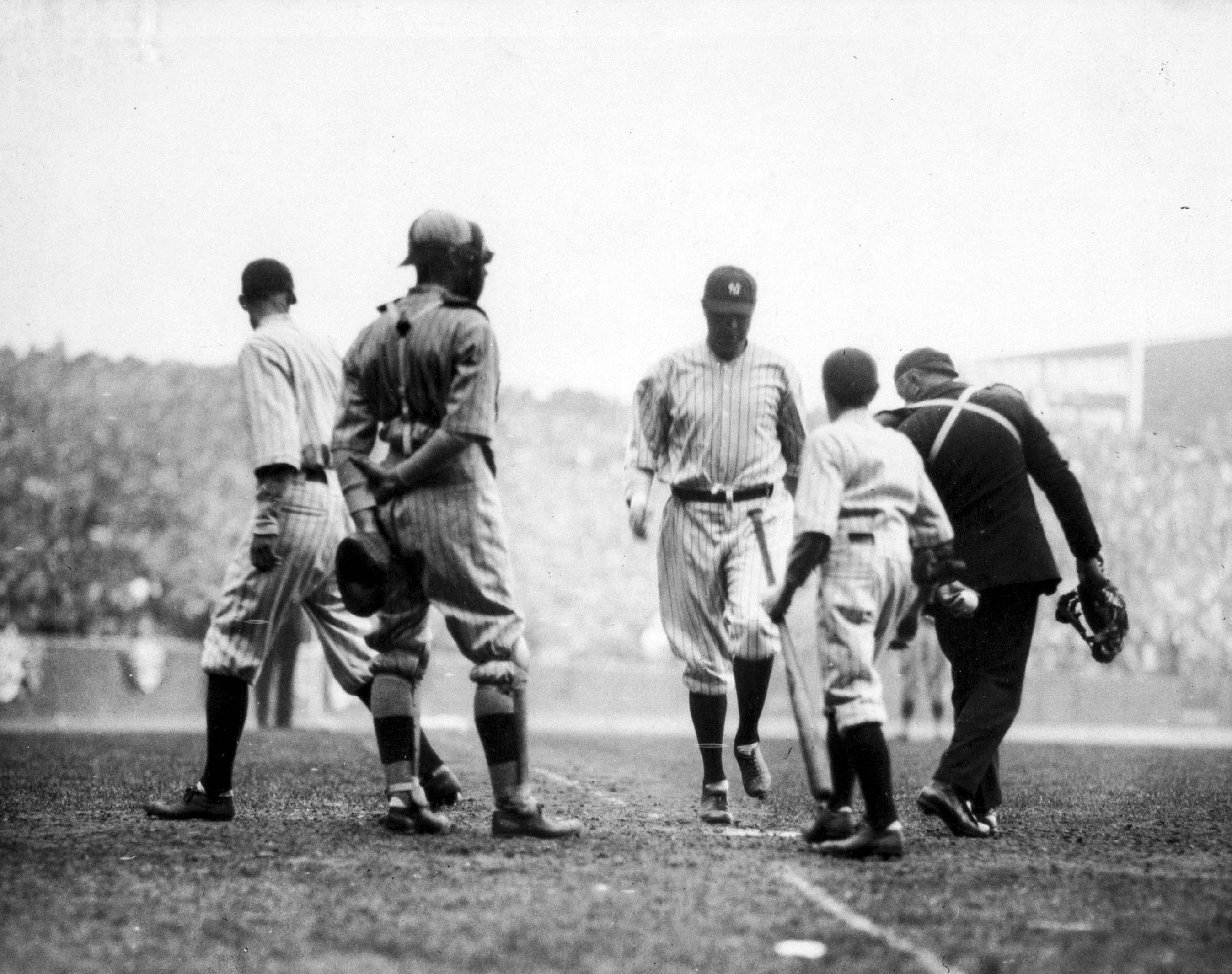 File:Babe ruth first homerun yankee stadium.jpg - Wikipedia