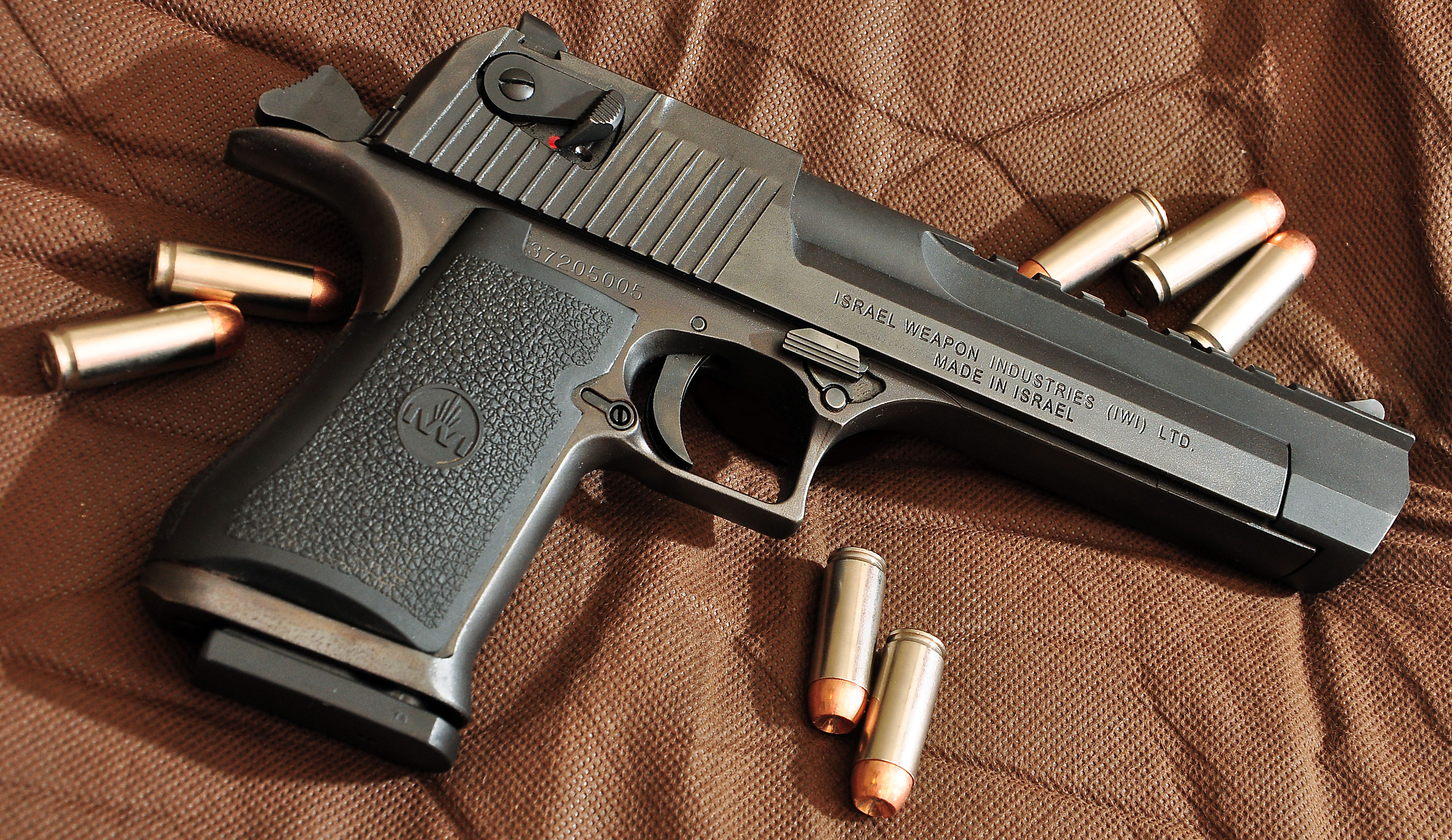 the baby eagle 9mm pistol