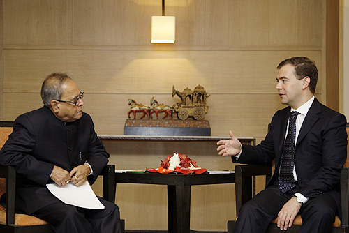 File:Dmitry Medvedev in India 4-5 December 2008-6.jpg