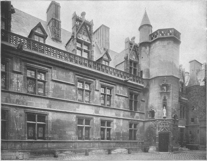 EB1911 - House Fig. 6.—Hôtel De Cluny, Paris.jpg