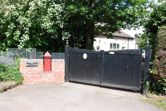 File:Entrance to Rose Cottage, Preston Vale Lane - geograph.org.uk - 2473075.jpg