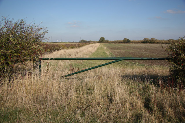 File:Farmland off Moor Lane - geograph.org.uk - 2672729.jpg