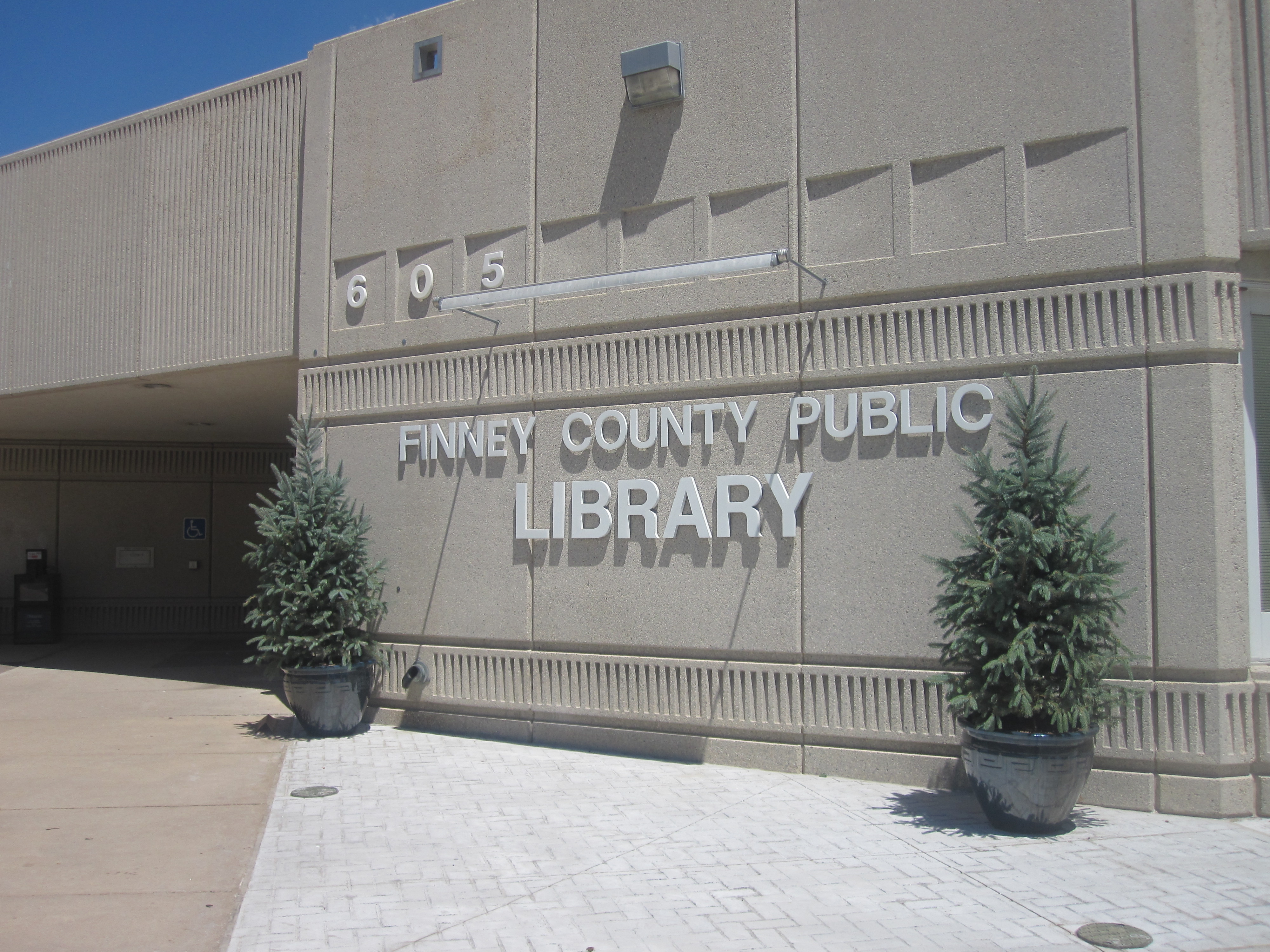 Datei Finney County Ks Public Library Img 5873 Jpg Wikipedia