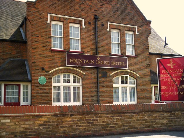 File:Fountain House Hotel, Church Road, Hayes - geograph.org.uk - 387893.jpg