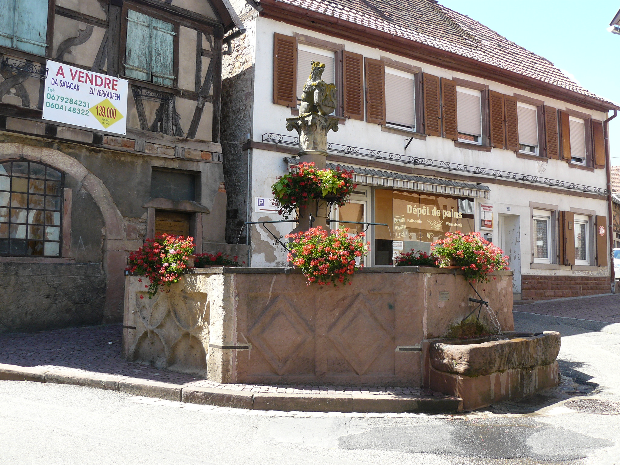 Fontaine de l'Ours  France Grand Est Bas-Rhin Heiligenstein 67140