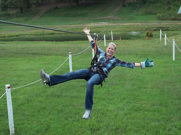 File:Hocking Peaks Adventure Park, Logan, Ohio.jpg