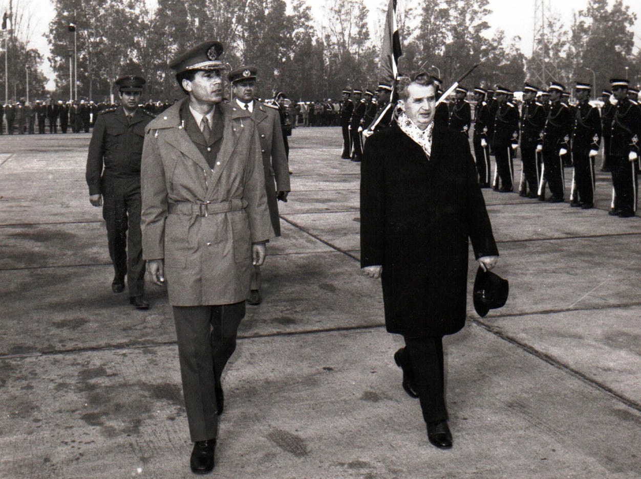 Muammar Khadafi dan pemimpin Romania