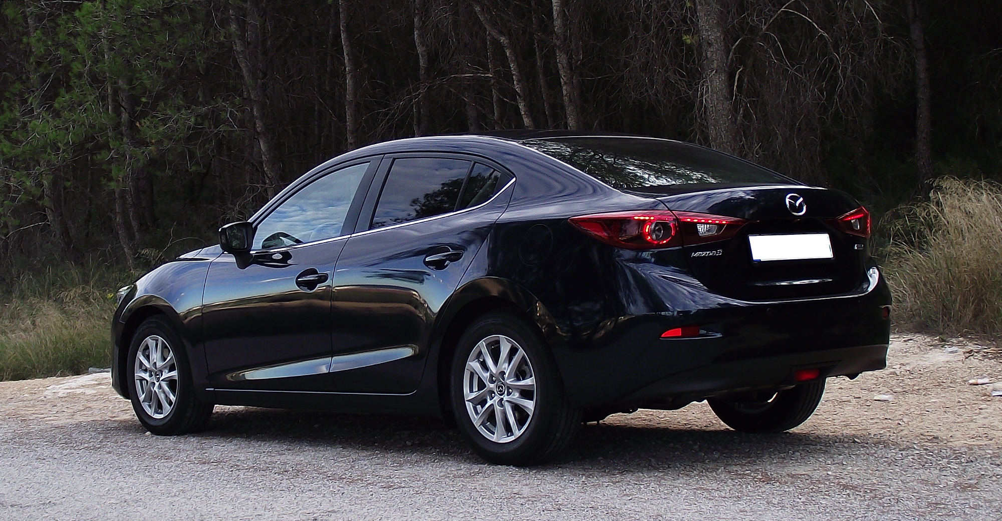 Black mazda. Мазда 3 черная. Mazda sedan 3 Black. Мазда 3 седан 2014. Мазда 3 седан 2016 черный.