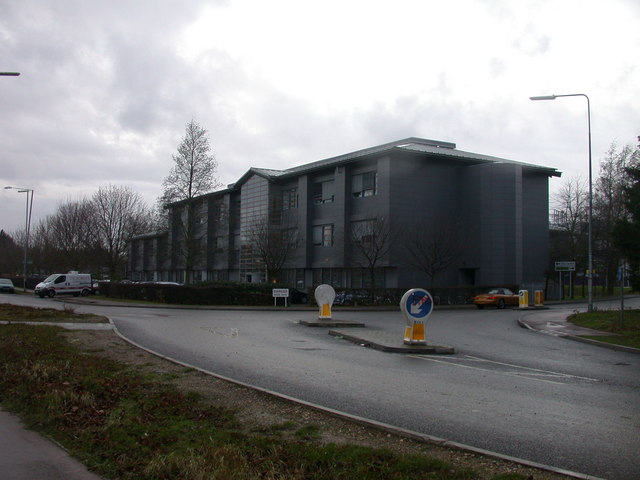 File:Merlin Place, Milton Road - geograph.org.uk - 654698.jpg