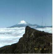 El Pico de Orizaba visto desde la cima del Nauhcampatépētl (Cofre de Perote)