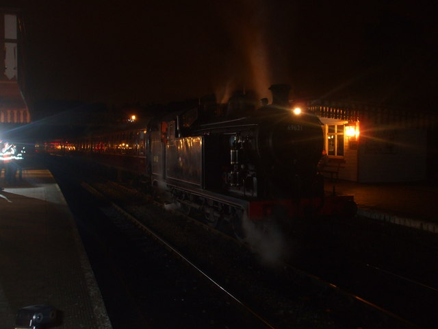 File:N7 on the evening train - geograph.org.uk - 1186357.jpg