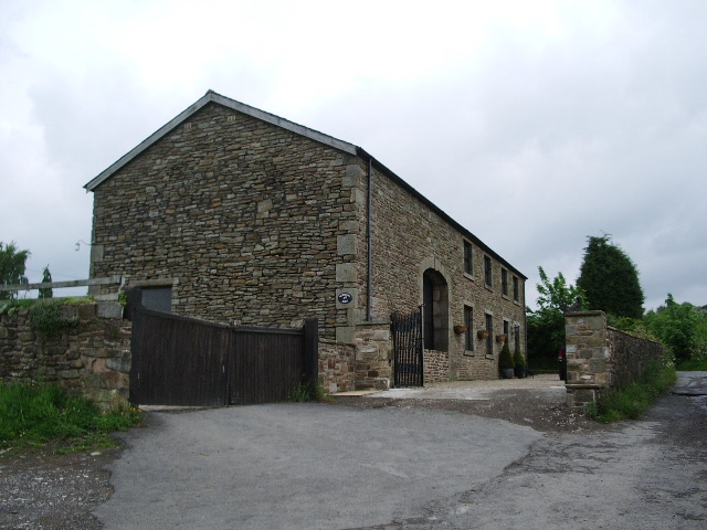 File:Newhouse Barn, Sandy Lane, Accrington - geograph.org.uk - 825226.jpg