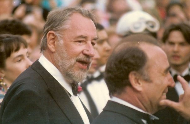 File:Philippe Noiret Claude Brasseur Cannes.jpg