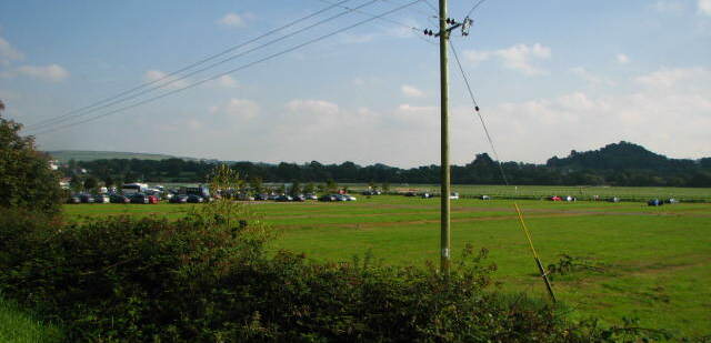 File:Race course - geograph.org.uk - 553771 (cropped).jpg