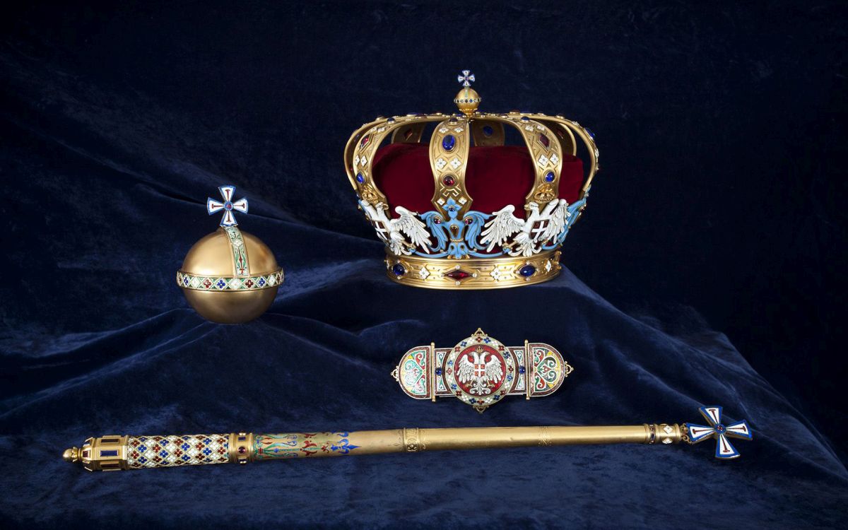 Royal Regalia of King Peter I of Serbia.jpg