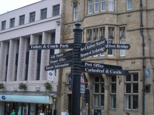 File:Signpost in Durham City Centre - geograph.org.uk - 997587.jpg