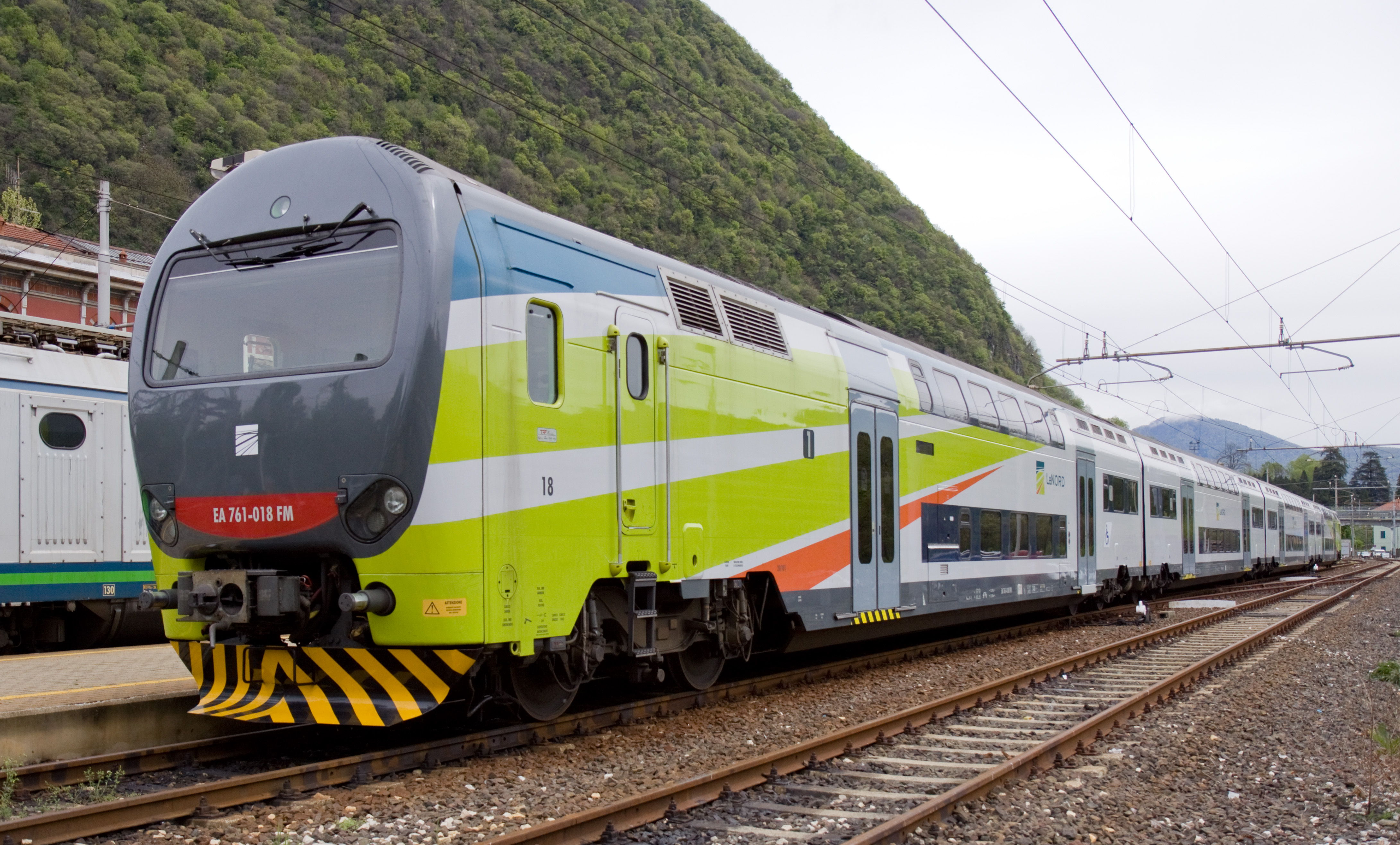 Ferrovie Nord Milano поезда. A760e. Hitachi Train Italia. Trenord treno Taf.