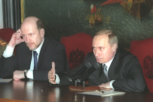 Vladimir Putin with Alexander Voloshin-1