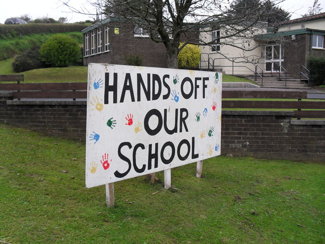 File:"Hands off our School", Belleek - geograph.org.uk - 1542676.jpg