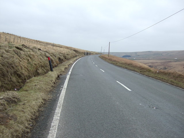 File:A672 towards Ripponden - geograph.org.uk - 4388995.jpg