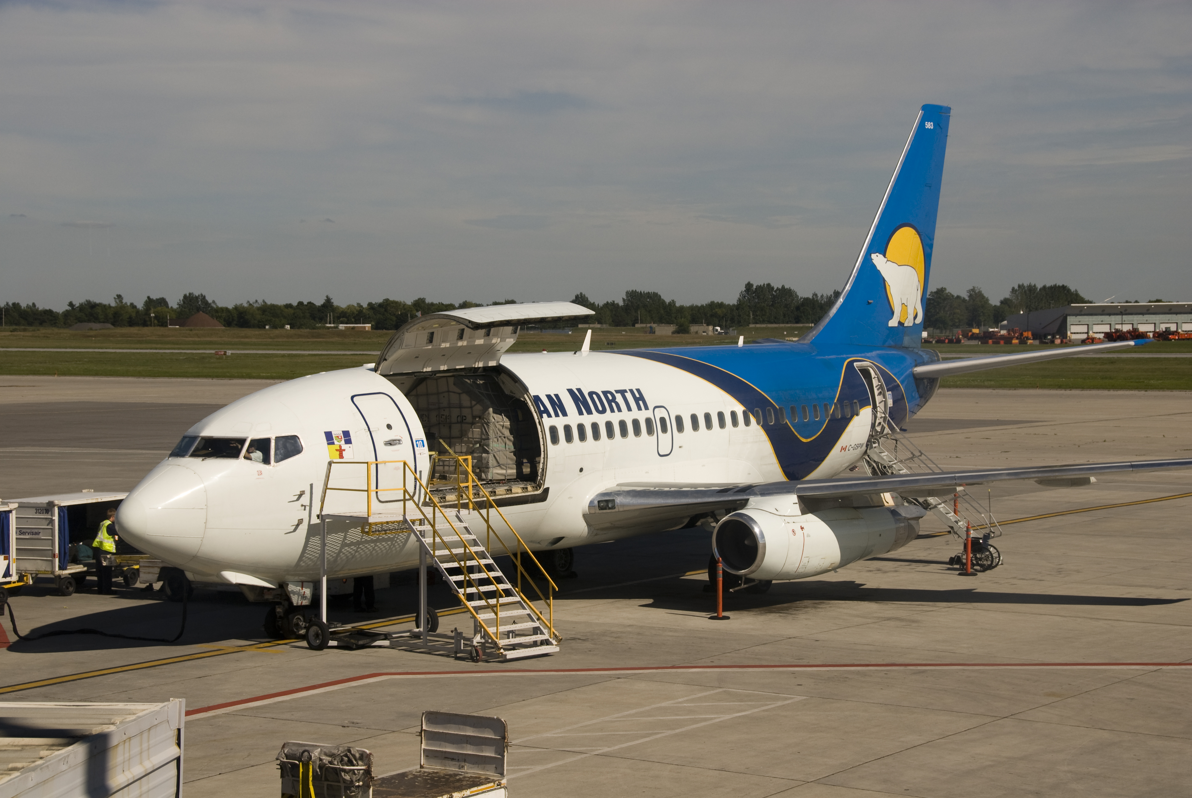 Боинг b 737. Боинг 737 200. Самолёт Boeing 737-200. Б737-200. Boeing 737-200 Cargo.