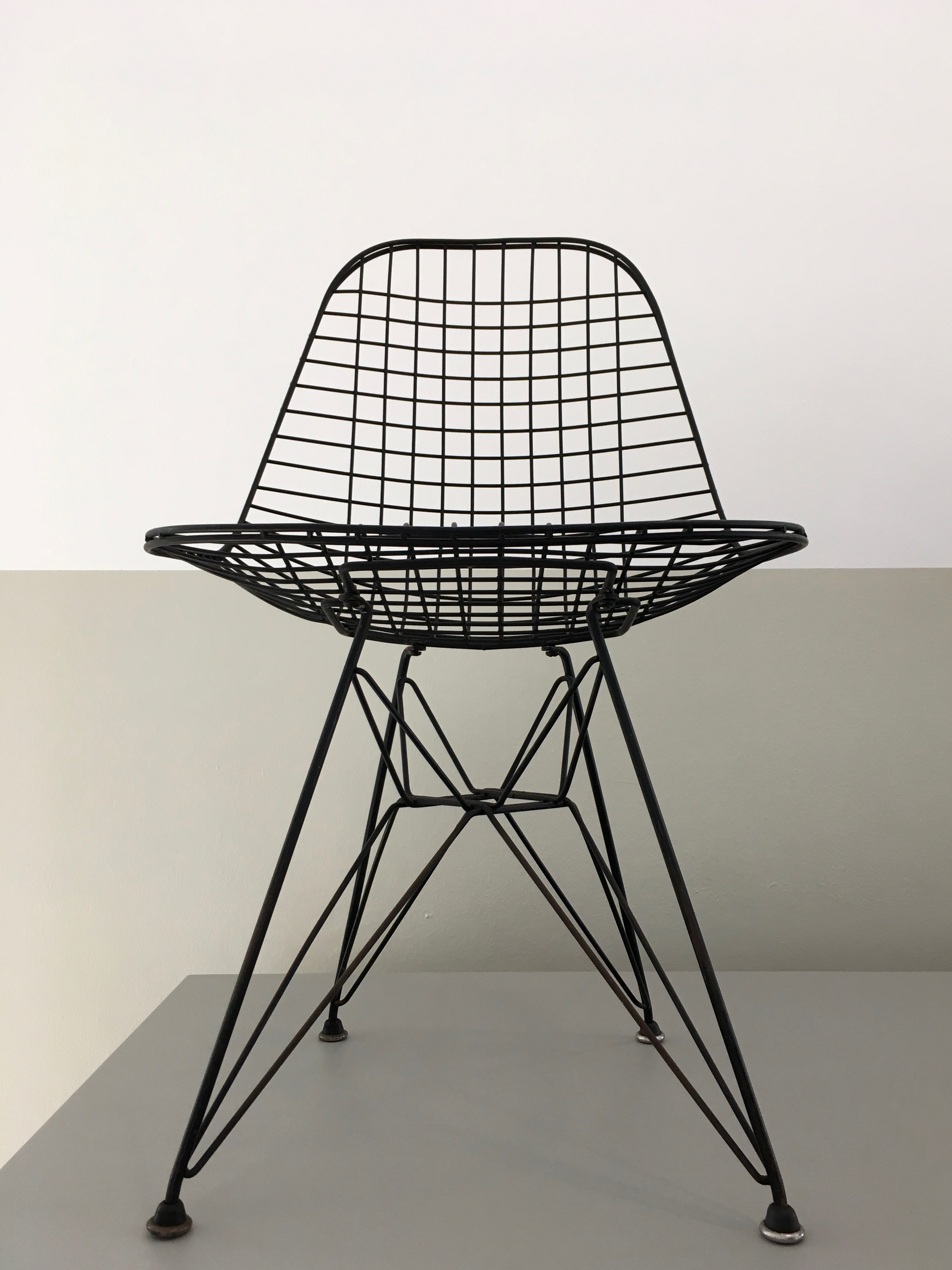 File Charles And Ray Eames Bucket Chair 1951 Boijmans V 1051