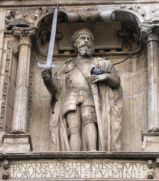 Escultura de Fernán González en el Arco de Santa María de Burgos.