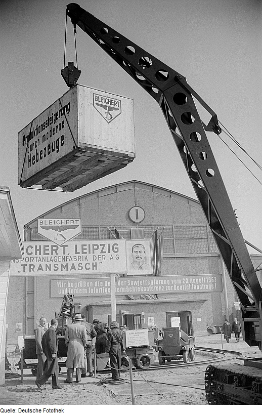 Die Adolf Bleichert & Co., oder Adolf Bleichert & Co., Fabrik für Drahtseilbahnen, Leipzig-Gohlis Fotothek_df_roe-neg_0006352_028_Kran