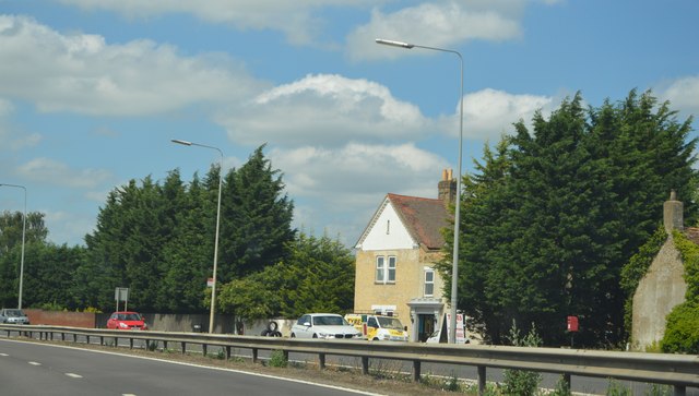 File:Houses by the A1, Seddington - geograph.org.uk - 4660142.jpg