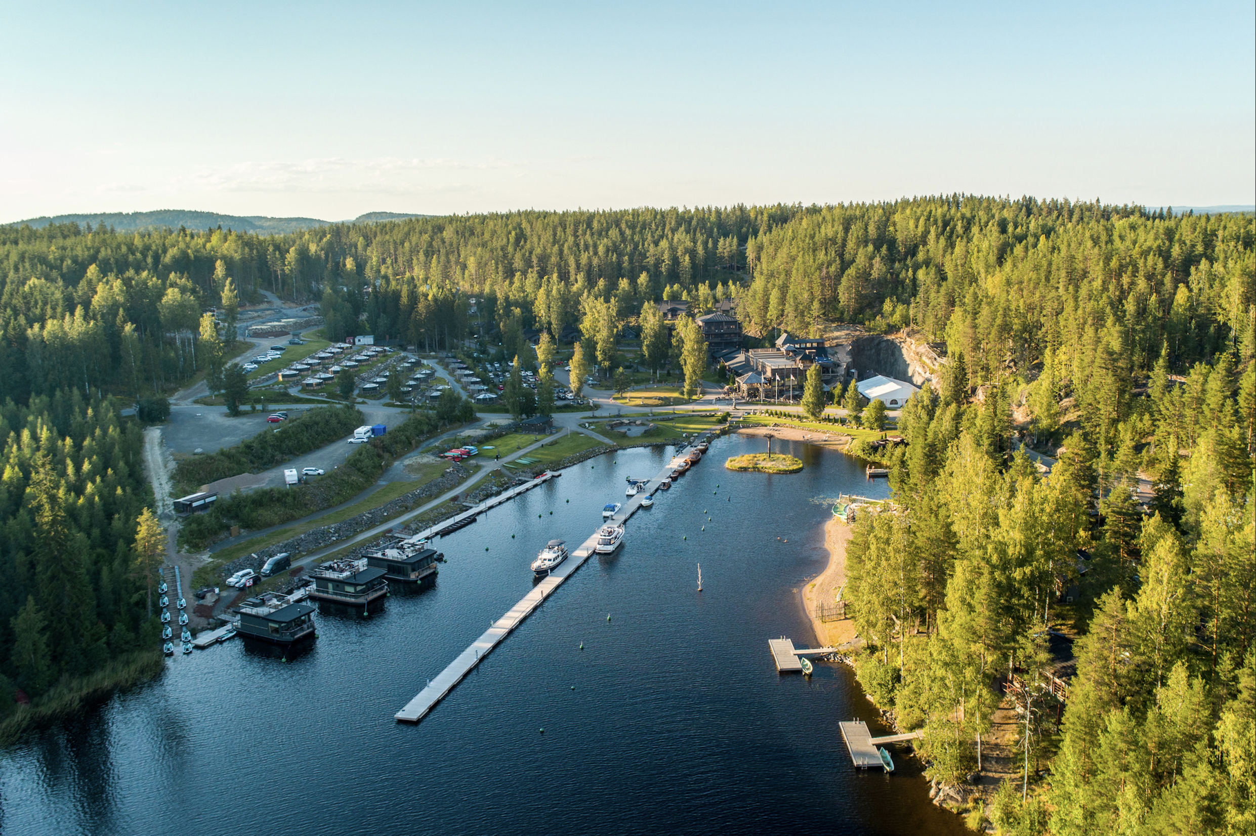 Nature Hotel & Spa Resort Järvisydän - Wikiwand