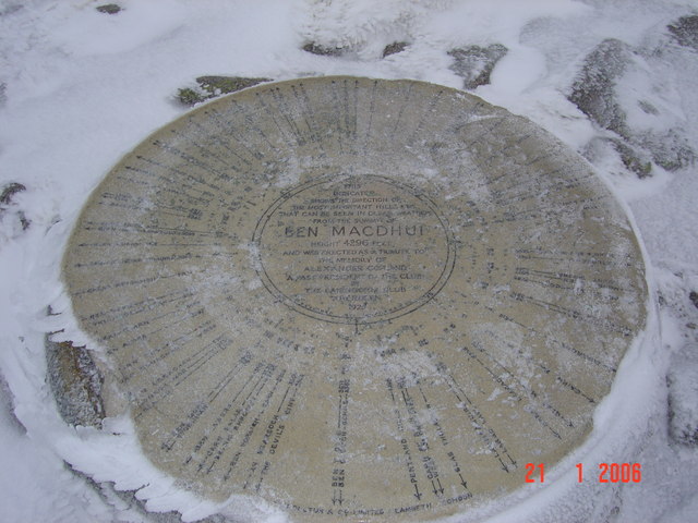 File:Macdhui Summit indicator - geograph.org.uk - 751815.jpg