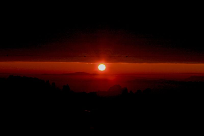 File:Red Sunrise (2077109409).jpg